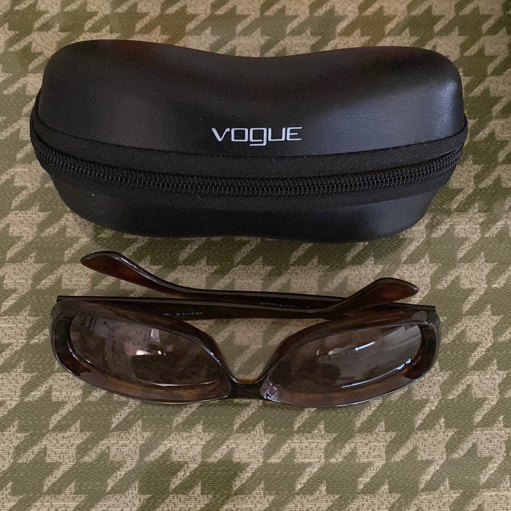Vogue Sunglasses (Frame)